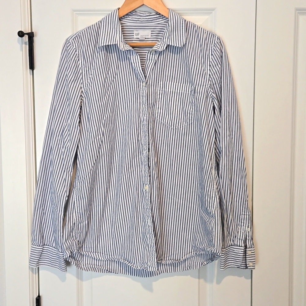Fitted boyfriend GAP women's large tall button up blouse